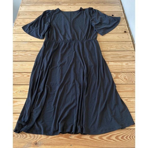 NEW Girl With Curves Flutter Sleeve Knit Midi Dress Size Large Women’s Black - Picture 2 of 7